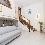 Oliviers -agreable 2 Pieces Dans Maison Bourgeoise Menton