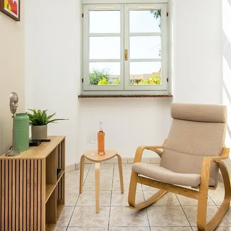 Oliviers -agreable 2 Pieces Dans Maison Bourgeoise Menton