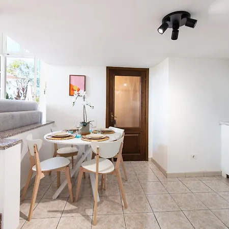 Oliviers -agreable 2 Pieces Dans Maison Bourgeoise * Menton