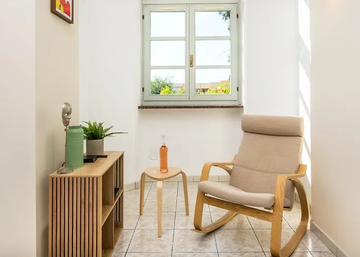 Oliviers -agreable 2 Pieces Dans Maison Bourgeoise Menton